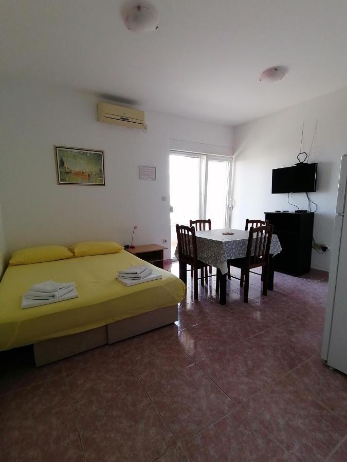 Apartments Coric Baška Voda Esterno foto