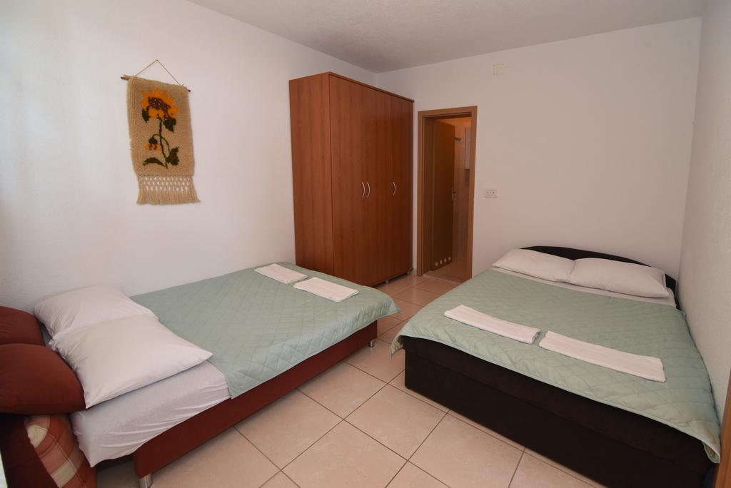 Apartments Coric Baška Voda Esterno foto
