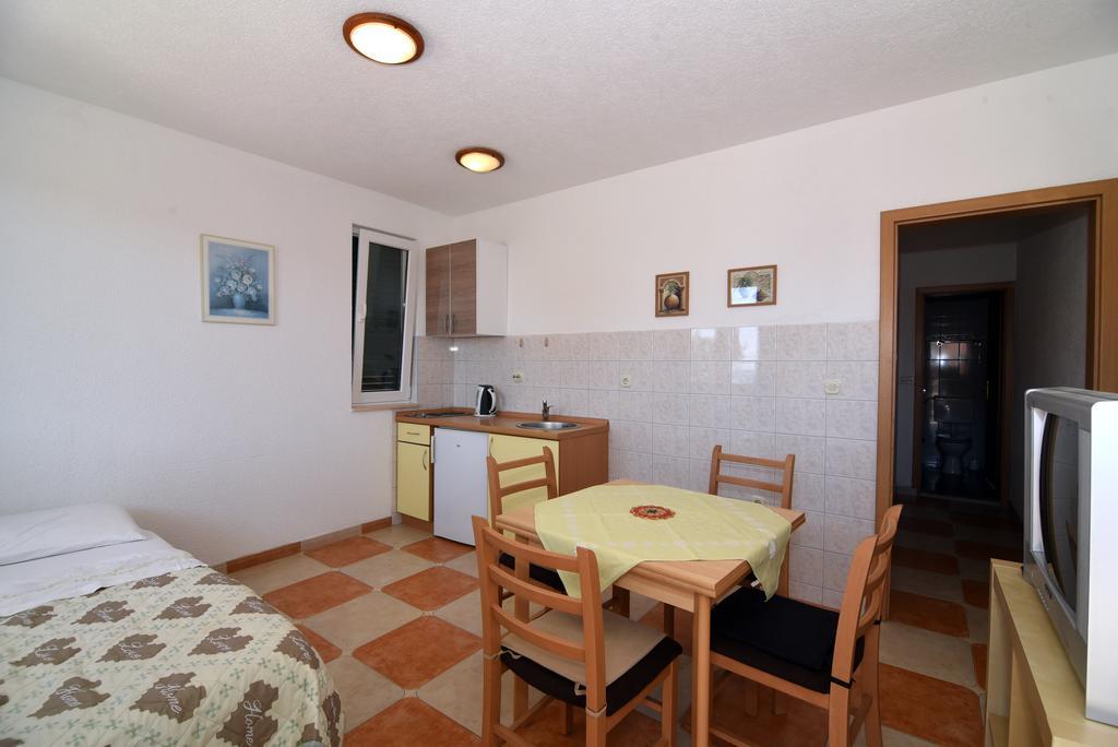 Apartments Coric Baška Voda Esterno foto