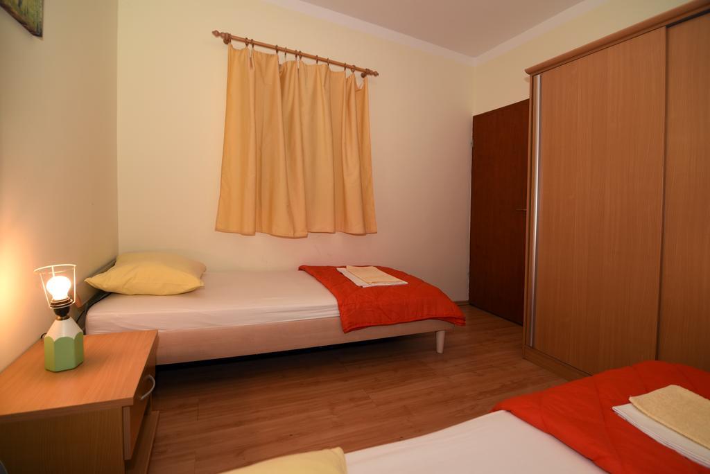 Apartments Coric Baška Voda Esterno foto